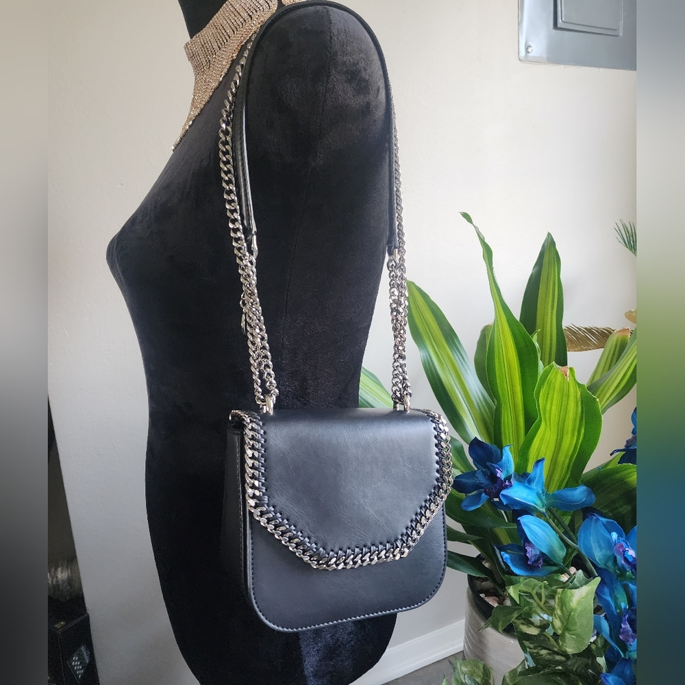 Authentic Stella McCartney Elegant Black Chain Shoulder Bag